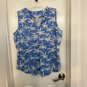LuluB Sz XL blue & white sleeveless blouse stretchy moisture wicking material